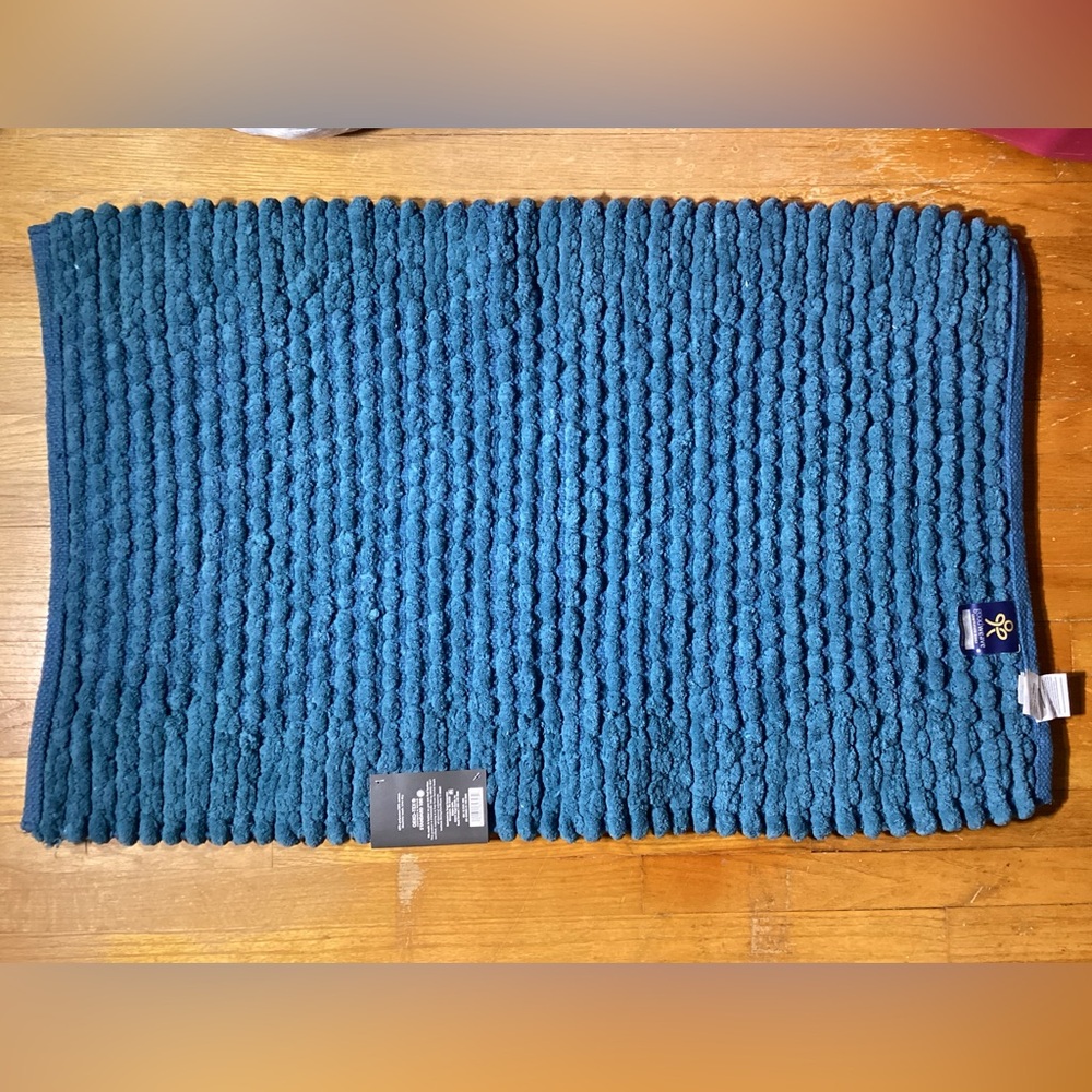Threshold Penny Textured Bath Rug - Picture 3 of 6